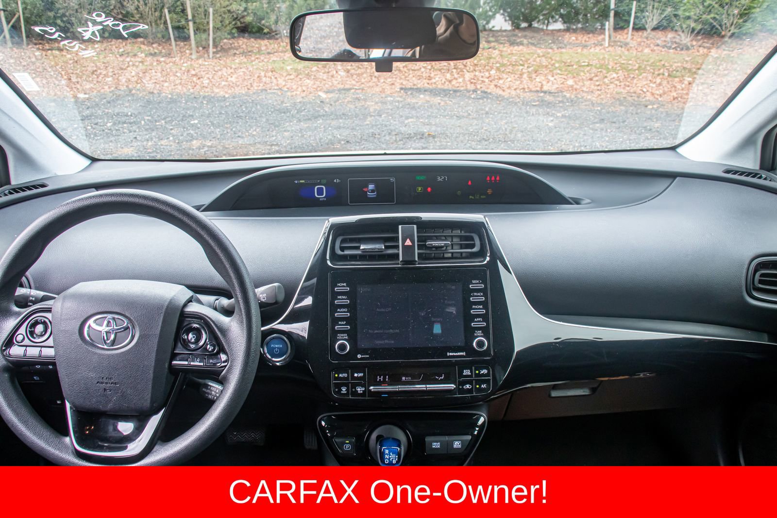 Used 2022 Toyota Prius LE image 15