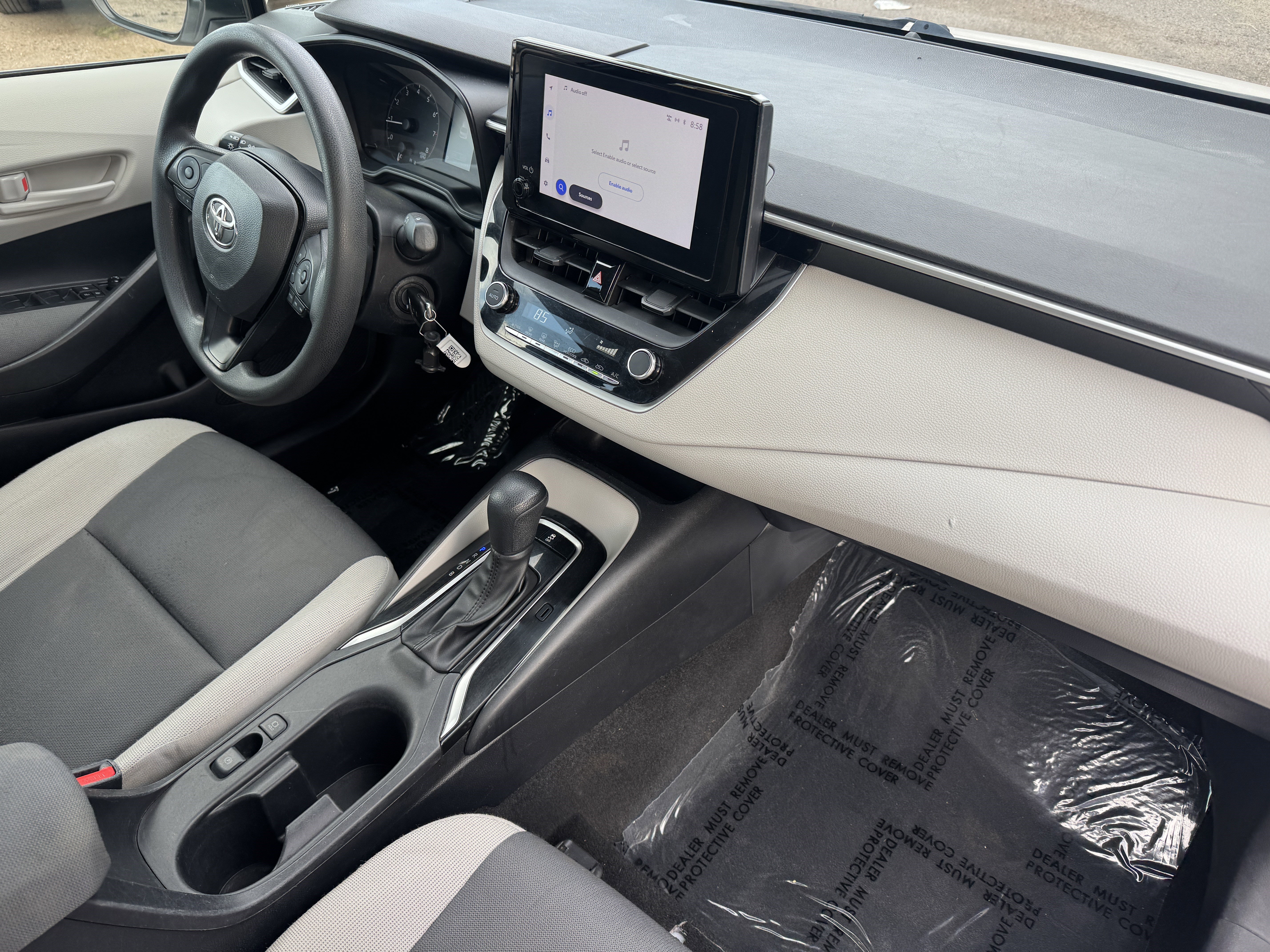 Used 2023 Toyota Corolla LE FWD image 19