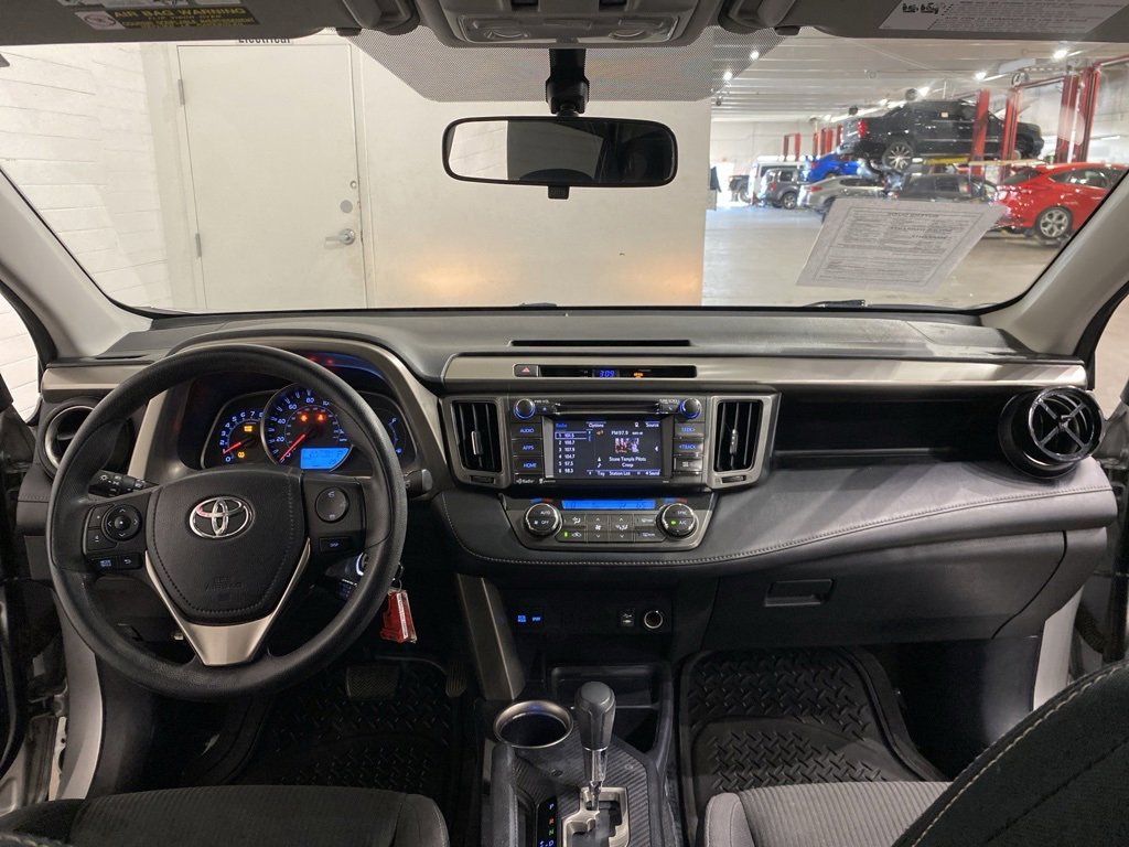 Used 2015 Toyota RAV4 XLE image 14