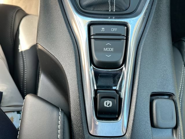 Used 2017 Chevrolet Camaro LT RWD image 40