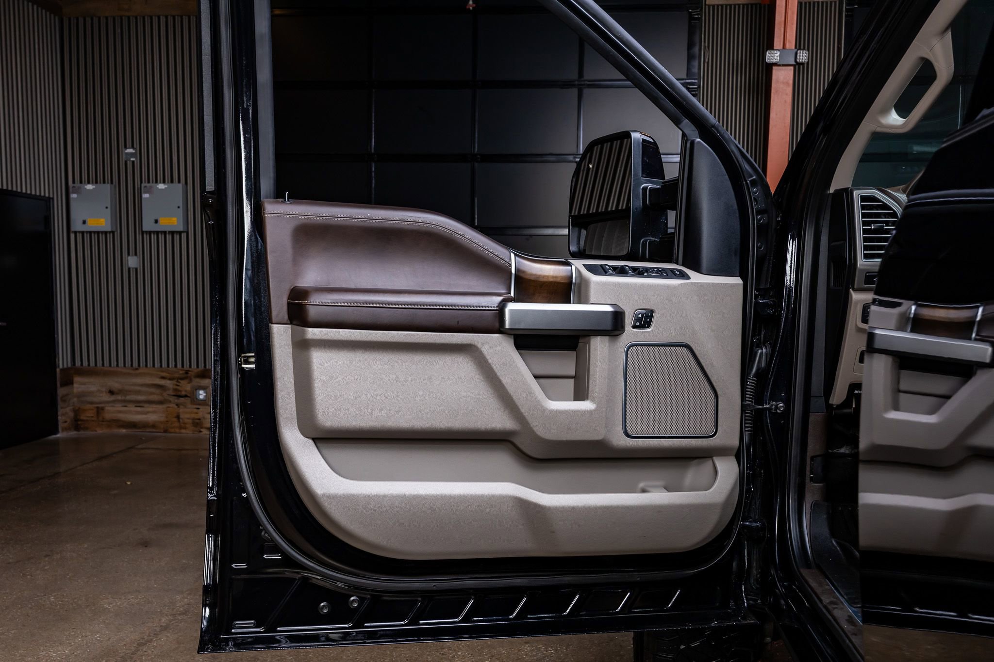 Used 2019 Ford F450 Limited AWD/4WD image 35