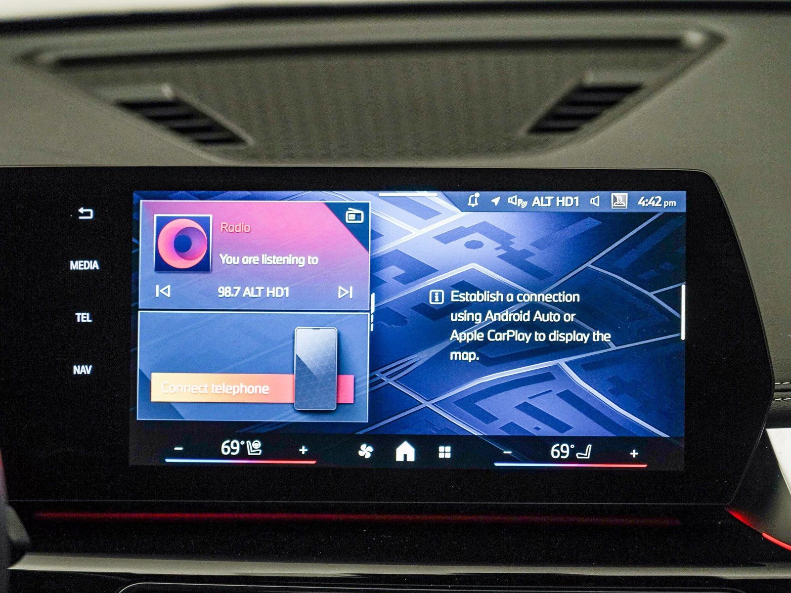 Used 2025 BMW X1 xDrive28i w/ Premium Package image 15