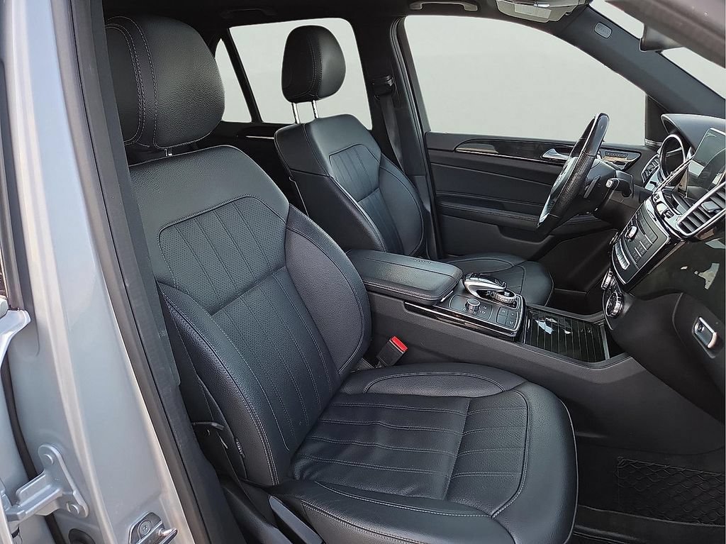 Used 2019 Mercedes-Benz GLE 400 4MATIC image 9