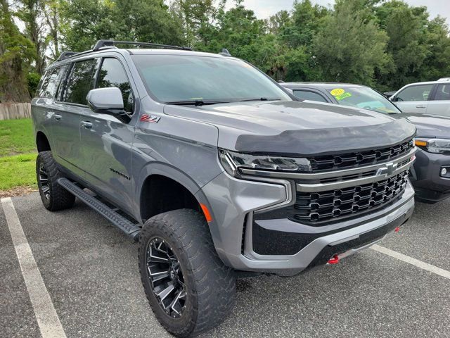 Used 2021 Chevrolet Suburban Z71 AWD/4WD image 2