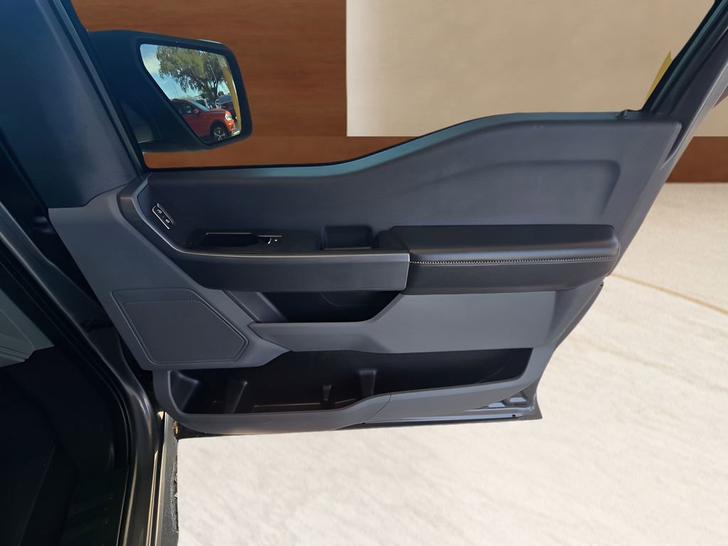 Used 2021 Ford F150 XLT image 59