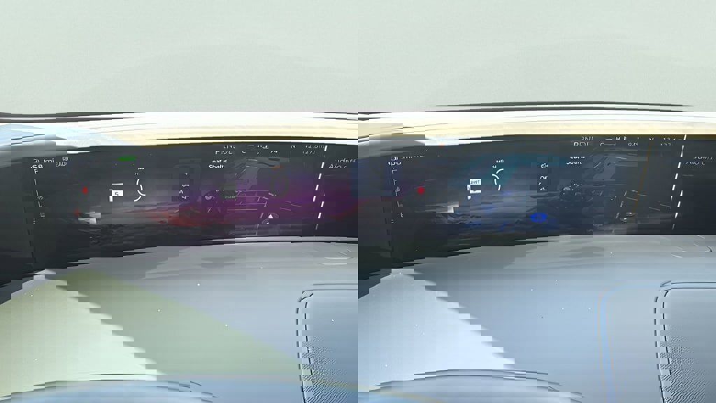 Used 2025 Lincoln Nautilus Reserve image 18