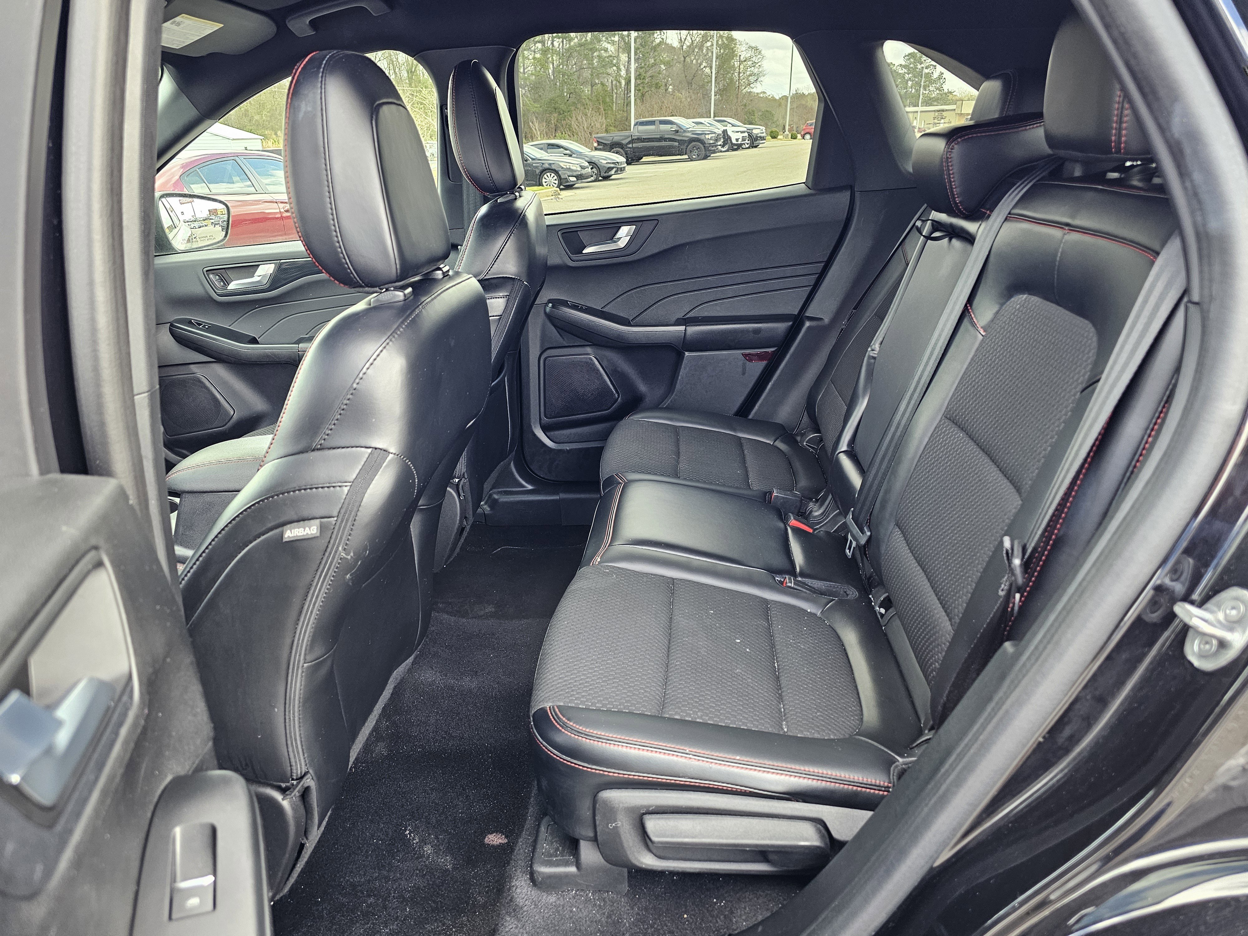 Used 2023 Ford Escape ST-Line image 32