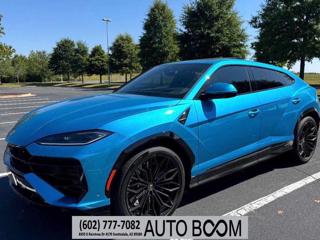 Used 2025 Lamborghini Urus SE