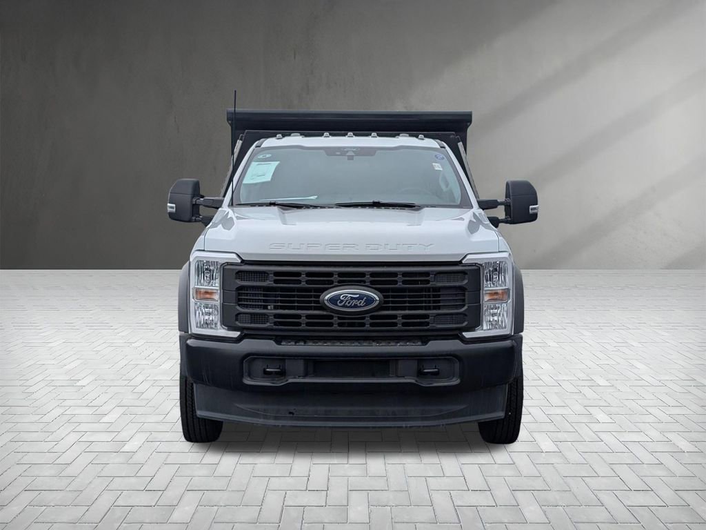 New 2025 Ford F550 4x4 Regular Cab Super Duty image 4