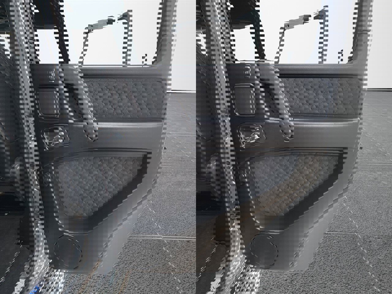 Used 2017 Mercedes-Benz G 550 Squared image 20