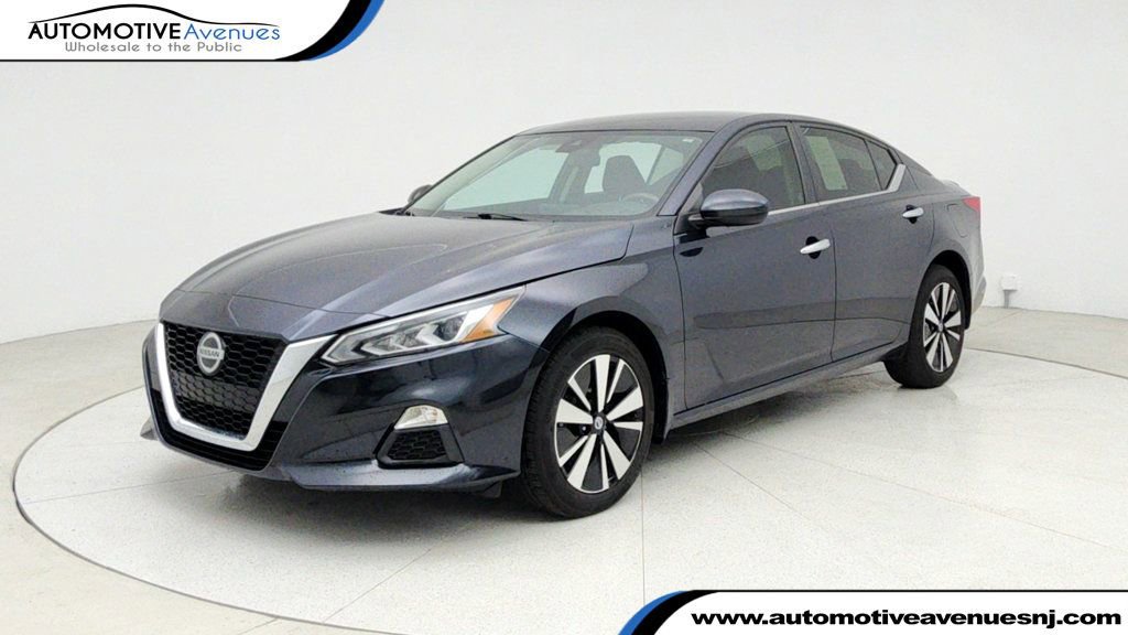 Used 2022 Nissan Altima 2.5 SV
