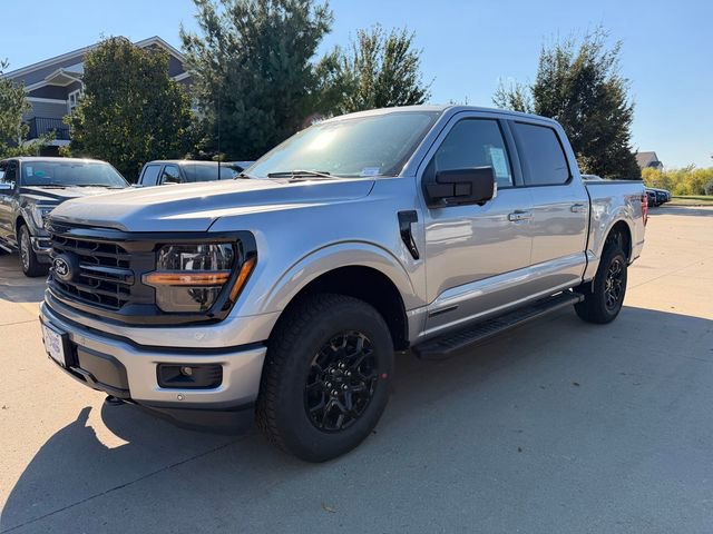 New 2025 Ford F150 XLT w/ Equipment Group 302A MID image 3