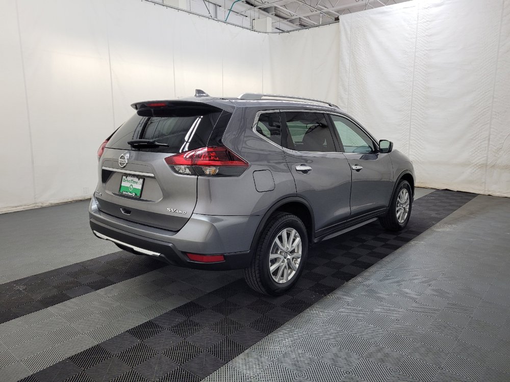 Used 2018 Nissan Rogue SV AWD/4WD image 9