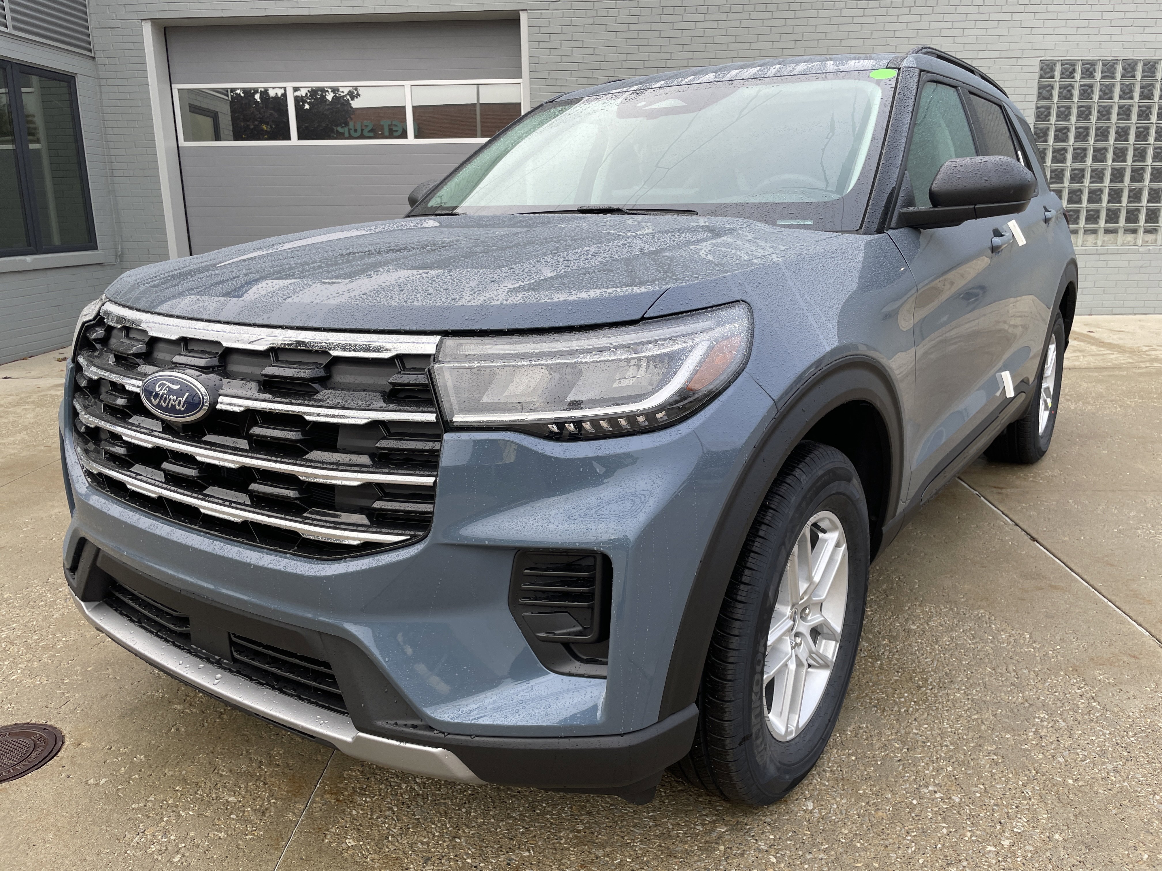 New 2026 Ford Explorer Active image 8
