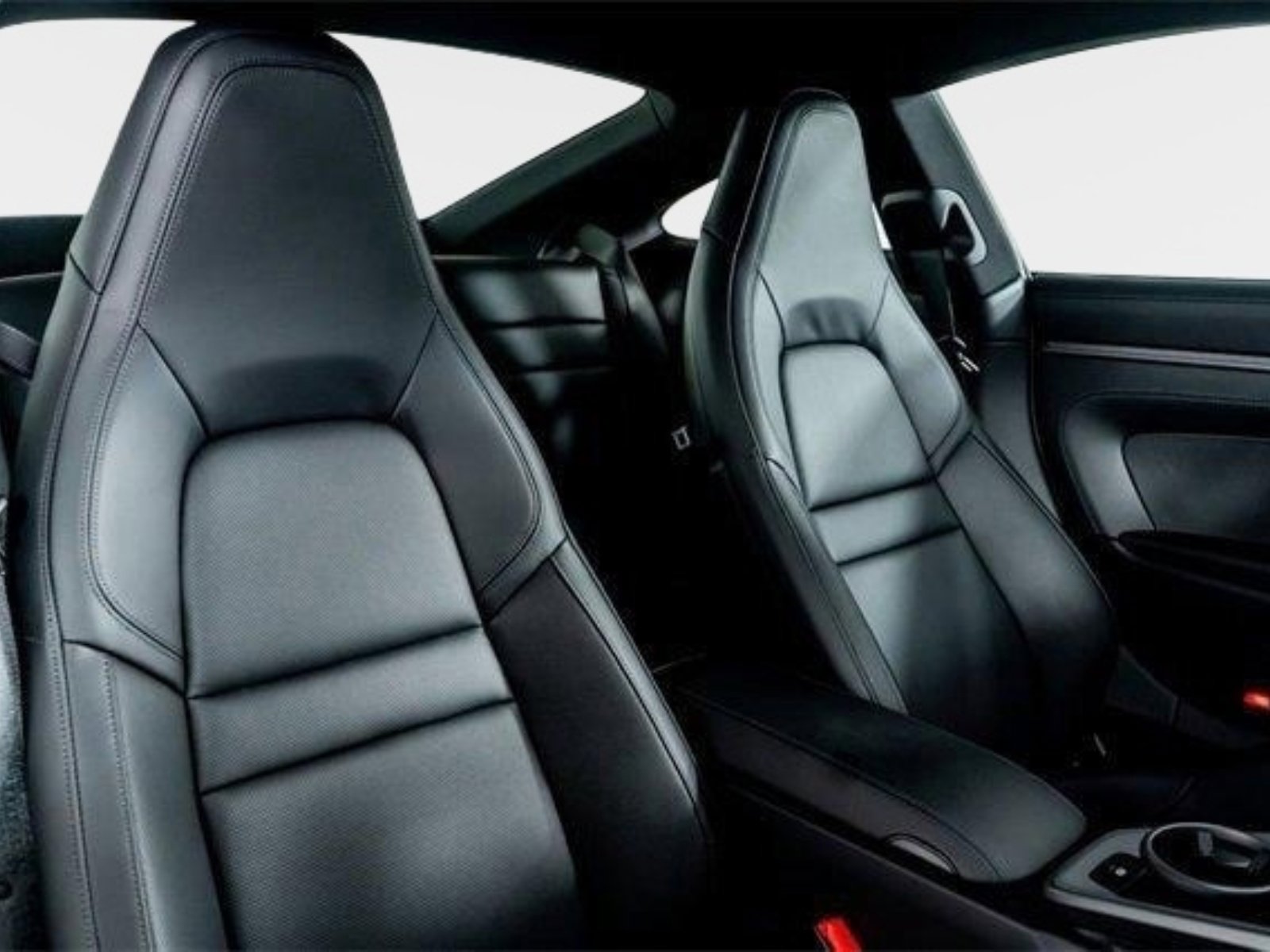 Used 2025 Porsche 911 Carrera RWD image 29
