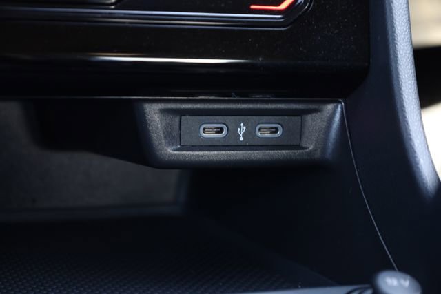 Used 2025 Volkswagen Jetta Sport image 20