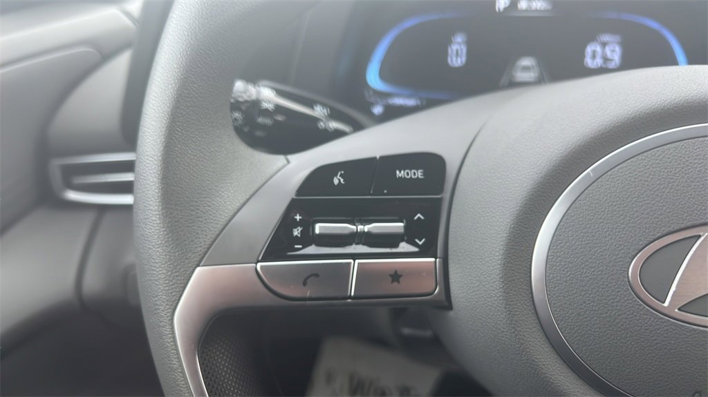 Certified 2024 Hyundai Elantra SE image 26