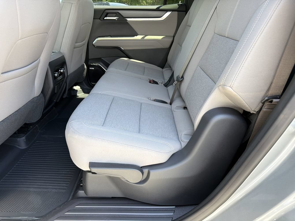 New 2026 GMC Acadia Elevation w/ LPO, Floor Liner Package FWD image 17