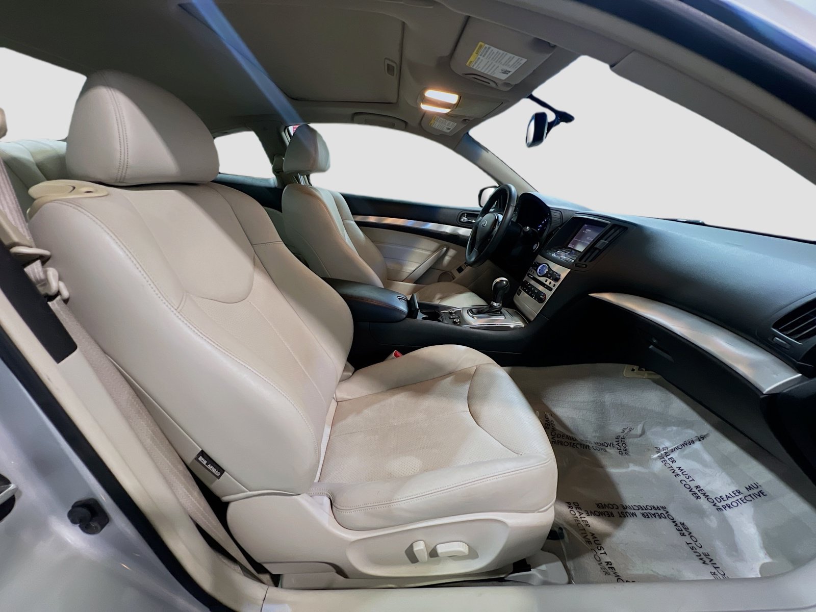 Used 2015 INFINITI Q60 AWD Coupe w/ Premium Package image 22