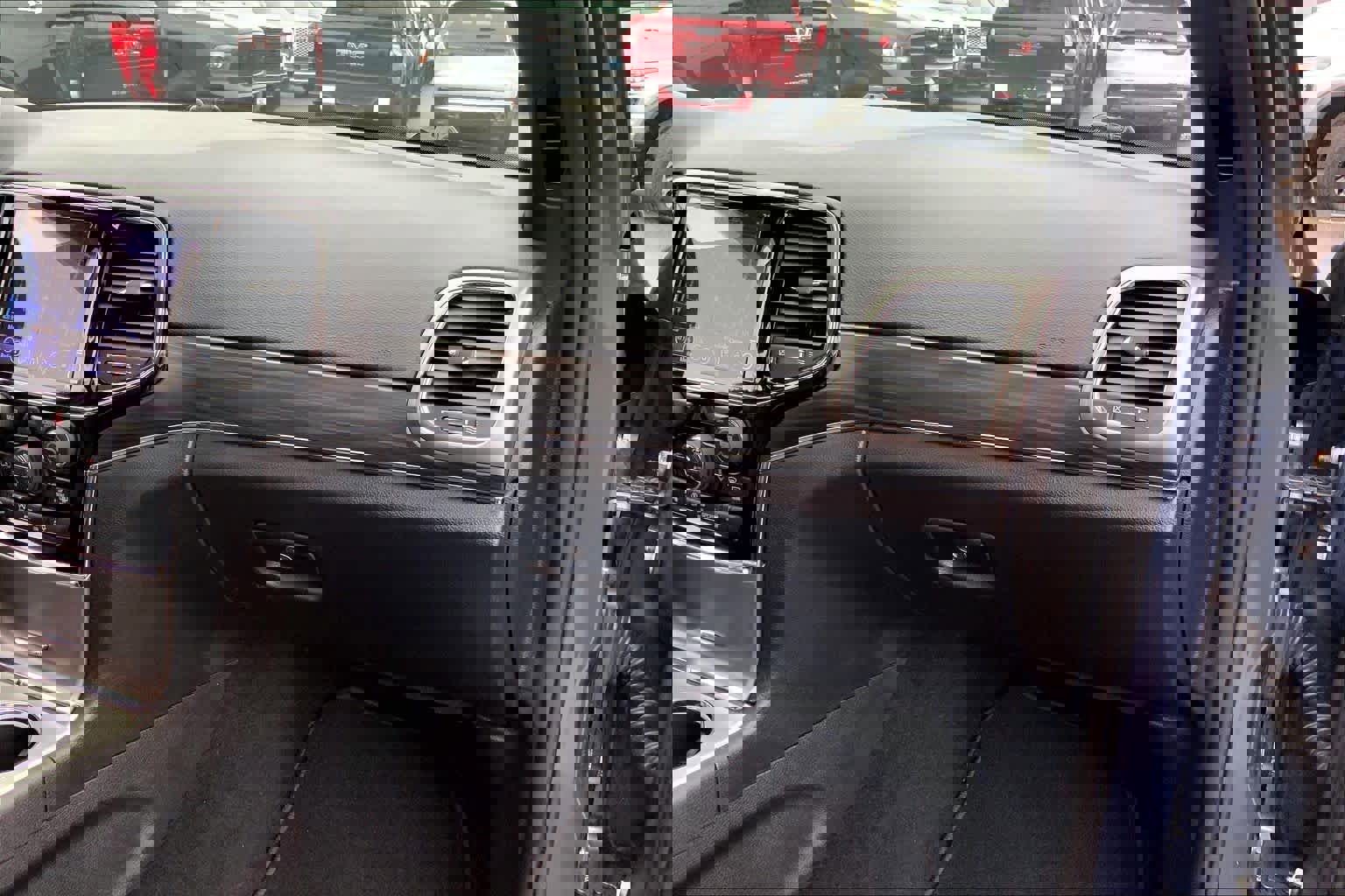 Used 2019 Jeep Grand Cherokee Limited image 17