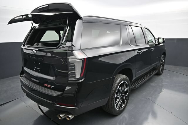 Used 2025 Chevrolet Suburban RST w/ Comfort Package AWD/4WD image 20