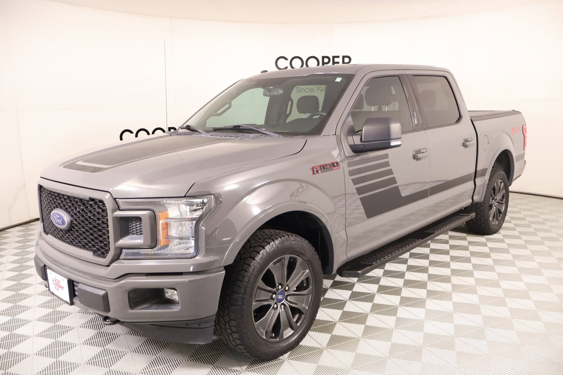 Used 2018 Ford F150 XLT w/ Equipment Group 302A Luxury AWD/4WD image 12