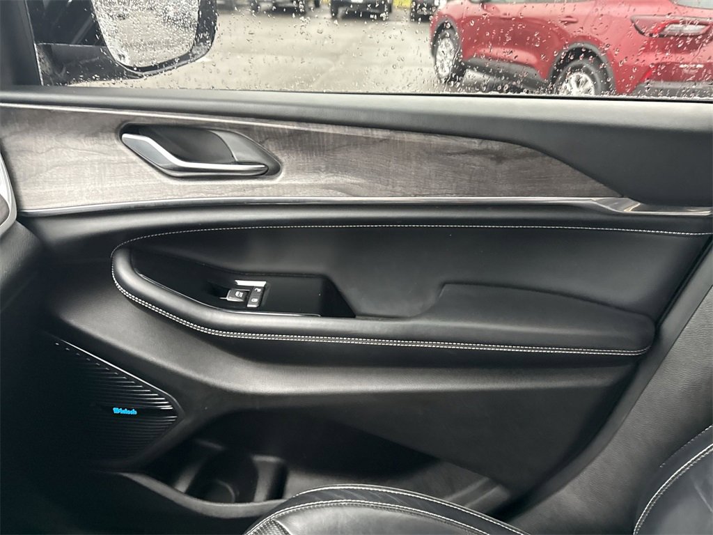 Used 2021 Jeep Grand Cherokee L Overland image 25