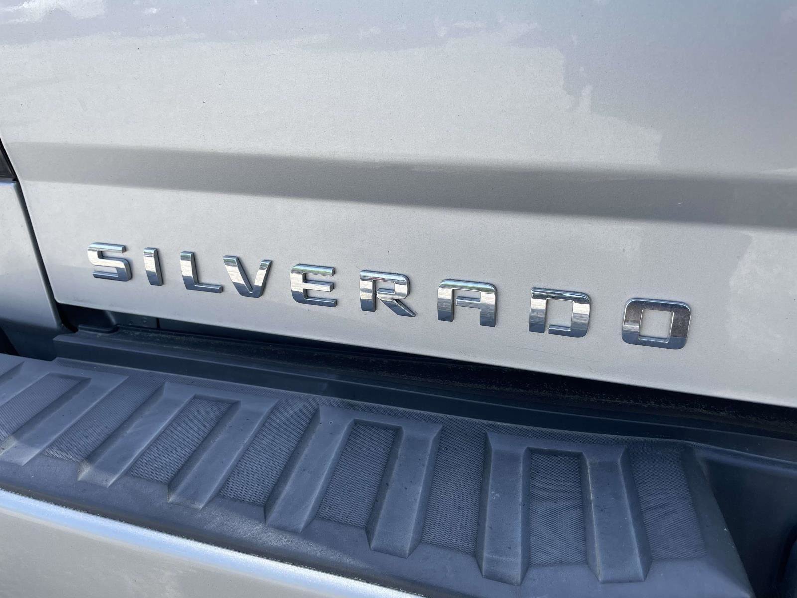 Used 2018 Chevrolet Silverado 1500 LT w/ All Star Edition AWD/4WD image 14