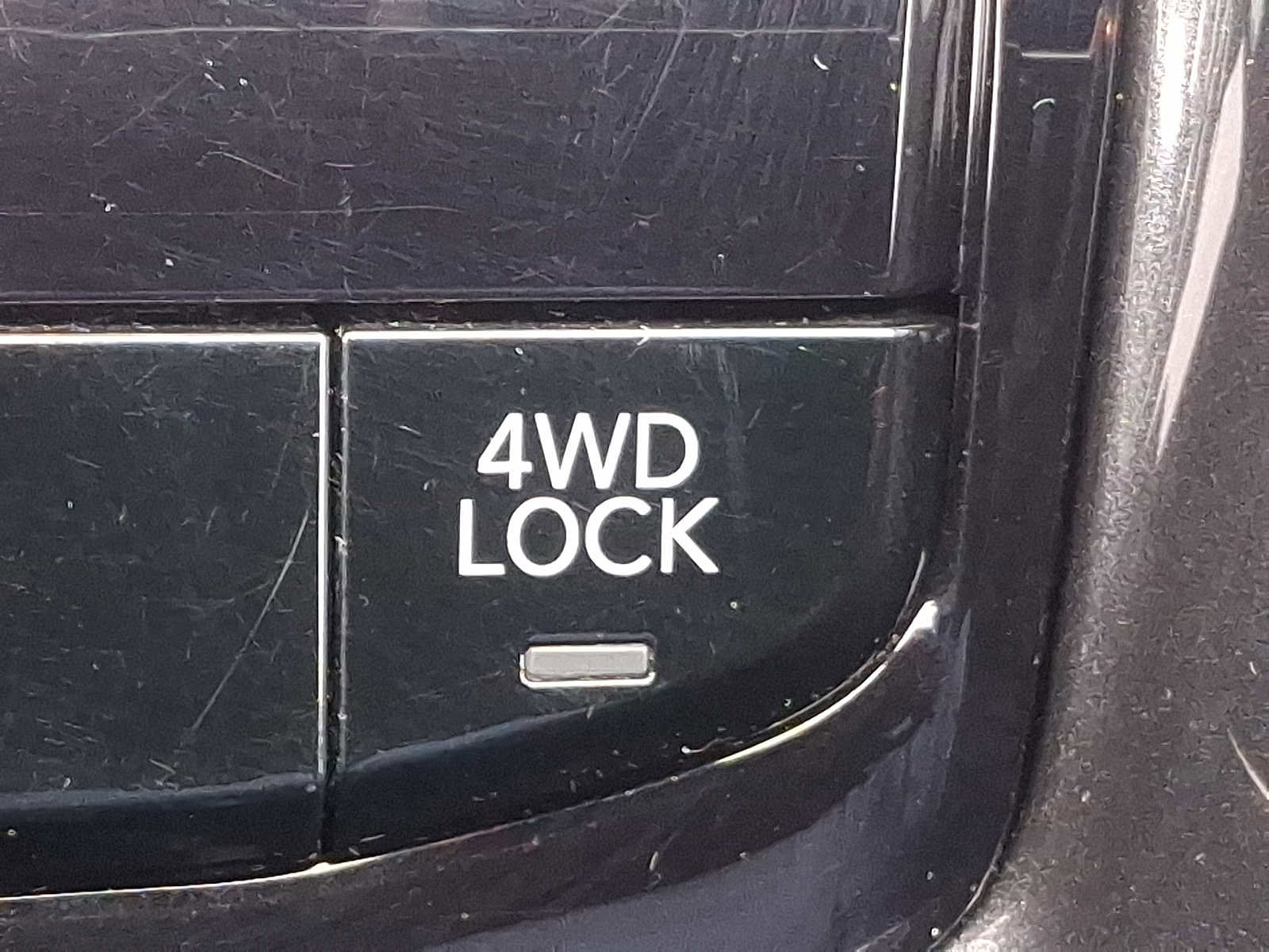 Used 2023 Jeep Compass Latitude image 25