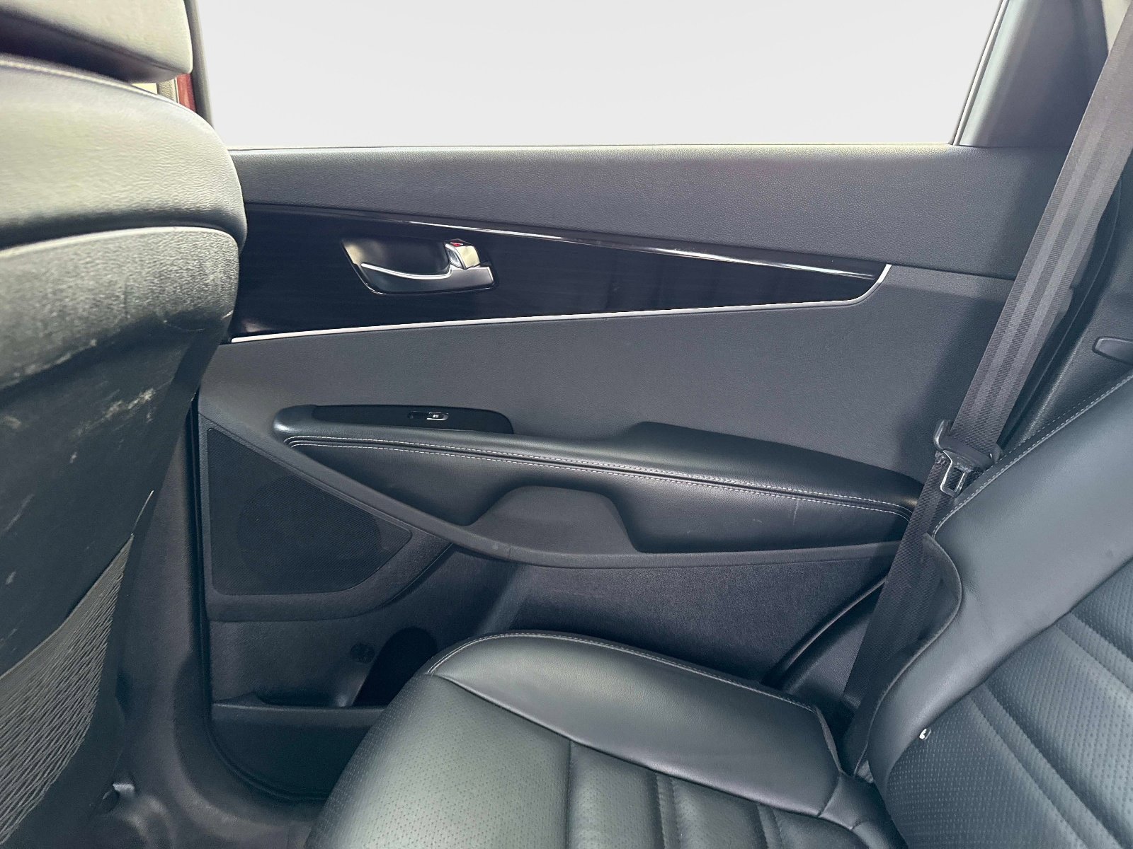 Used 2019 Kia Sorento EX image 17