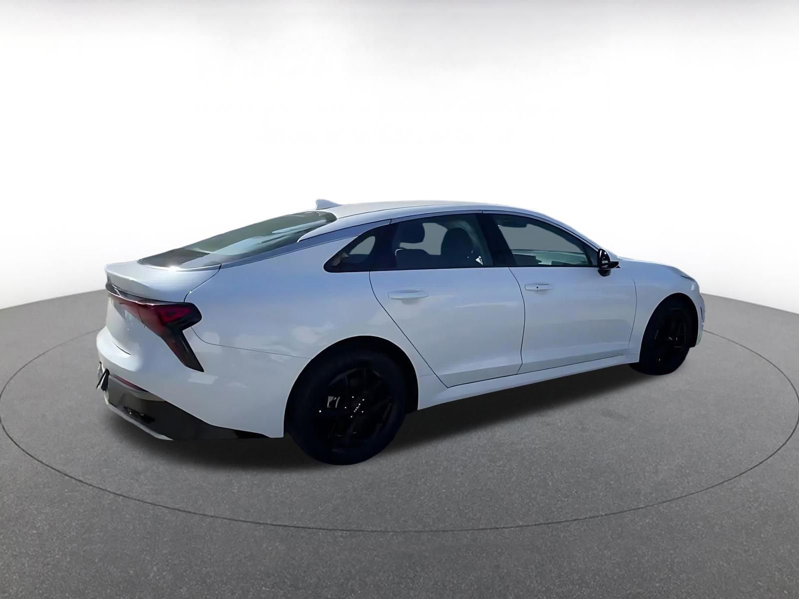 Used 2025 Kia K5 LXS image 15