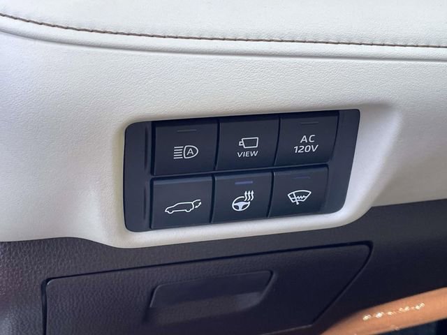 Used 2021 Toyota Highlander Platinum image 19