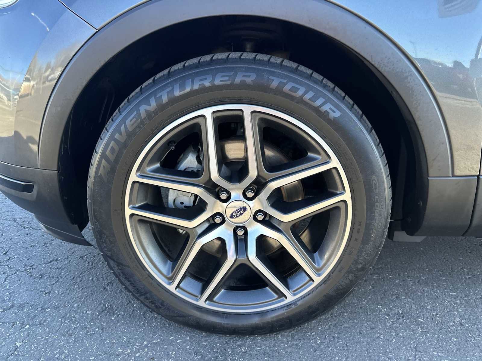 Used 2018 Ford Explorer Sport w/ Equipment Group 401A image 18