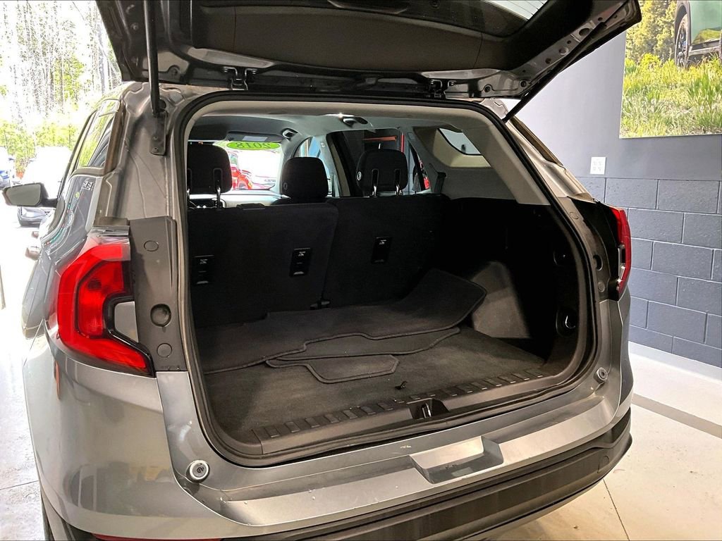 Used 2018 GMC Terrain SLE w/ Driver Convenience Package image 23