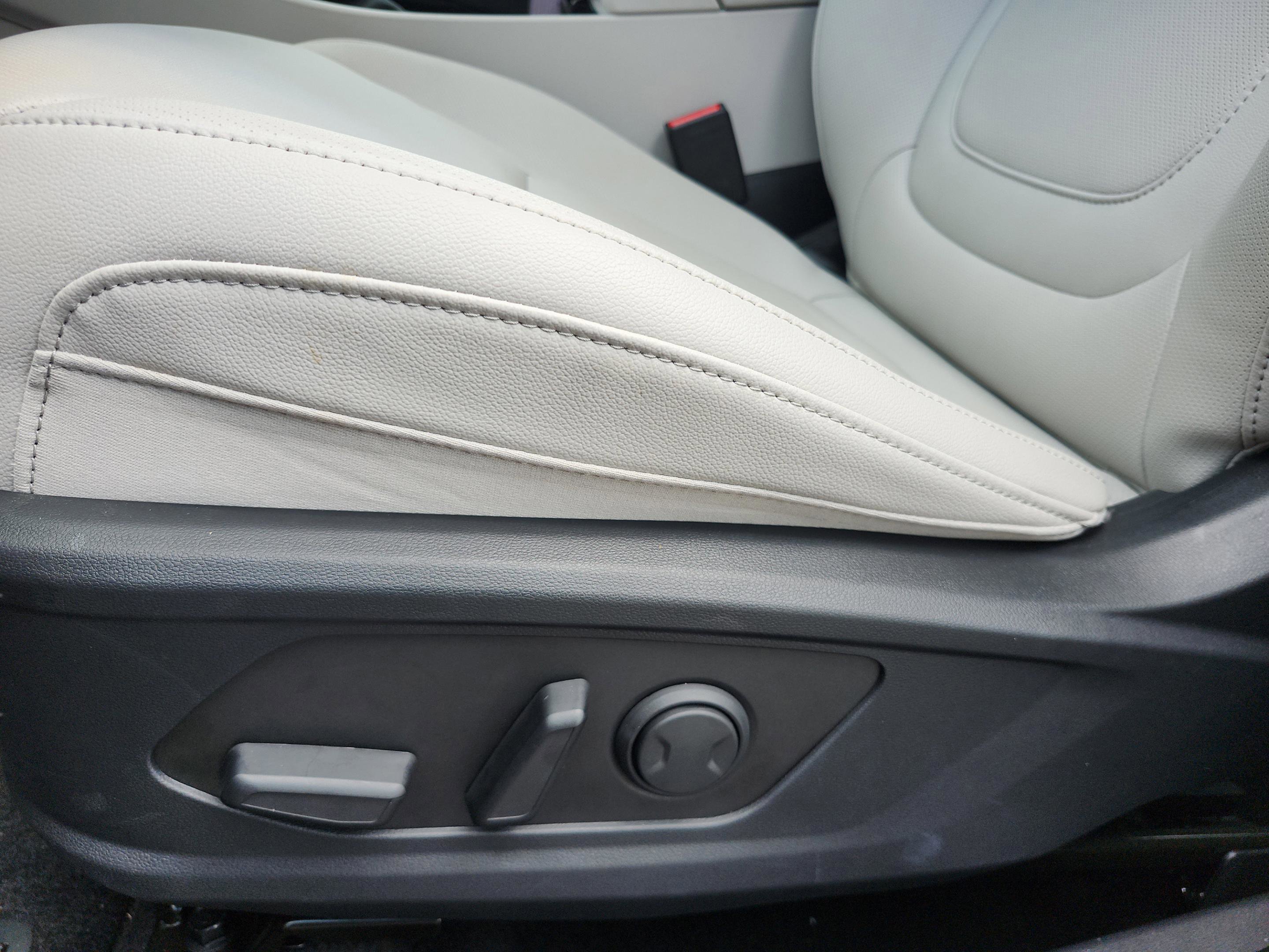 Used 2025 Hyundai Tucson SEL FWD image 14