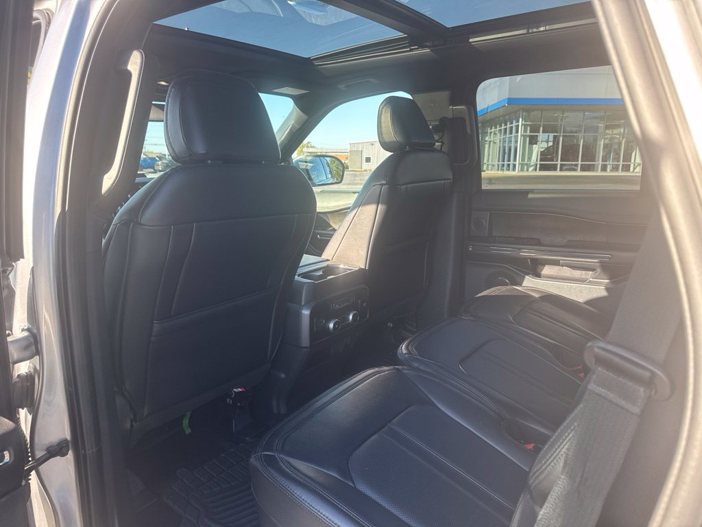 Used 2021 Ford Expedition Limited AWD/4WD image 23