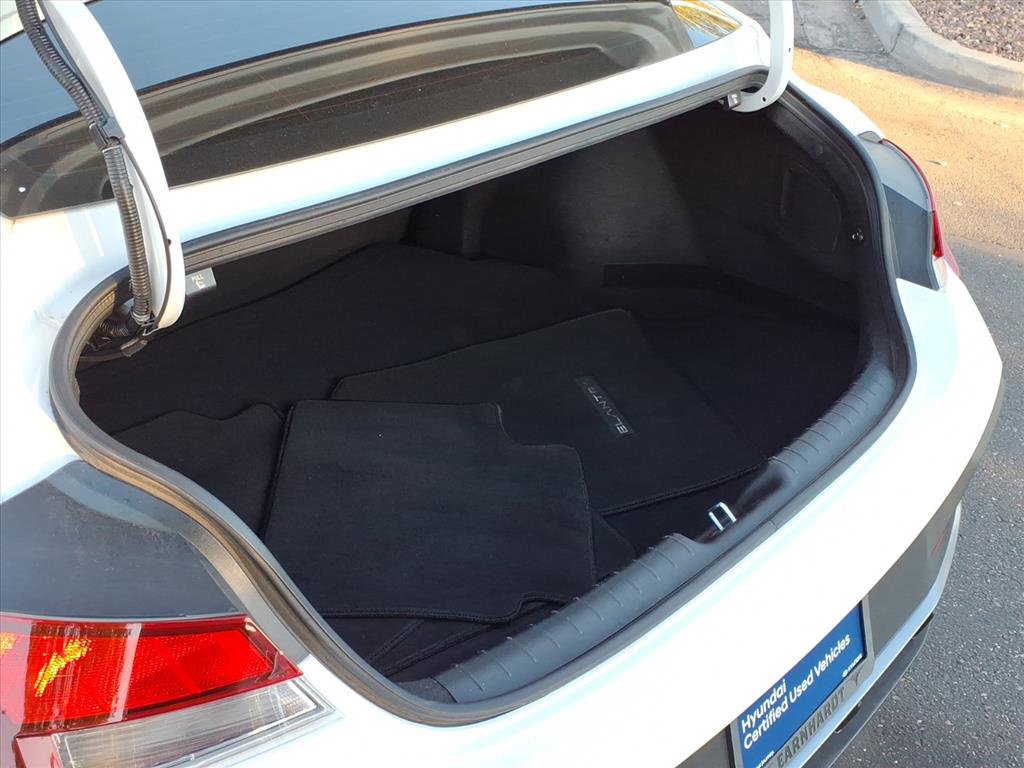 Certified 2024 Hyundai Elantra SEL image 10