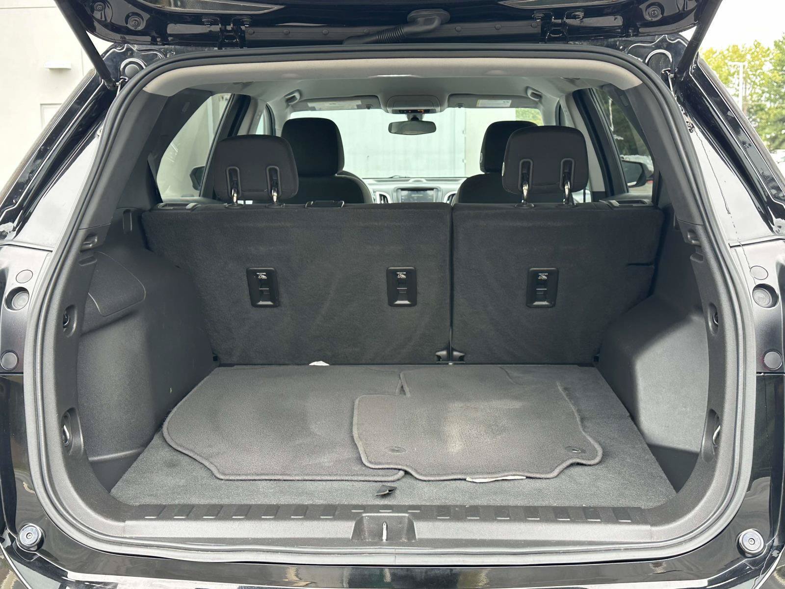 Used 2019 Chevrolet Equinox LT FWD image 8