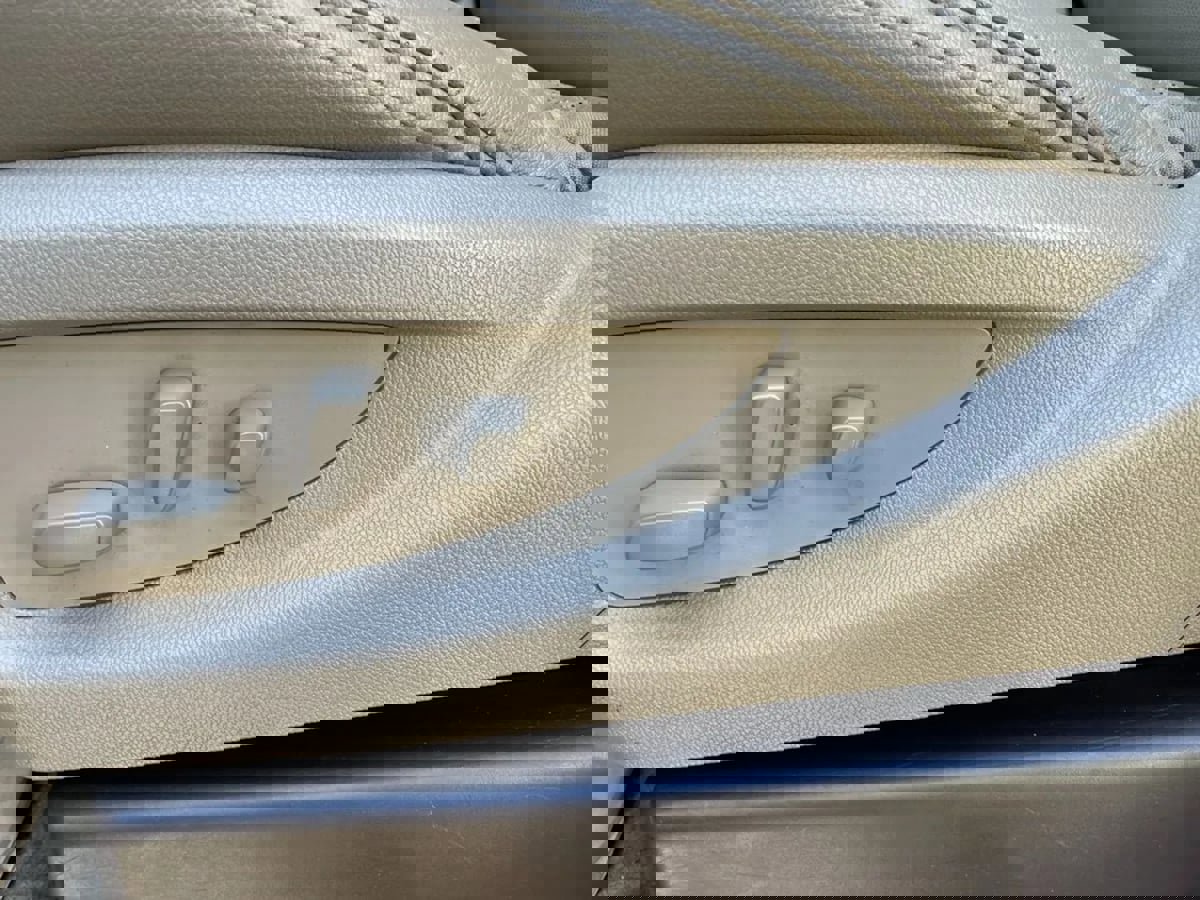 Used 2015 GMC Sierra 2500 Denali w/ Duramax Plus Package image 13