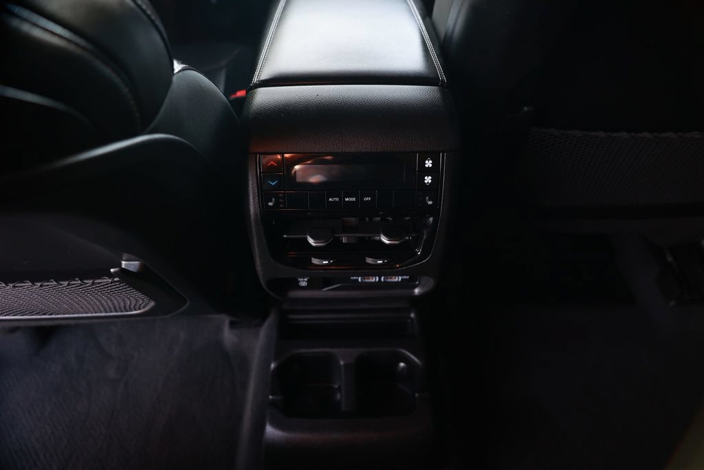 Used 2021 Jeep Grand Cherokee L Limited RWD image 33