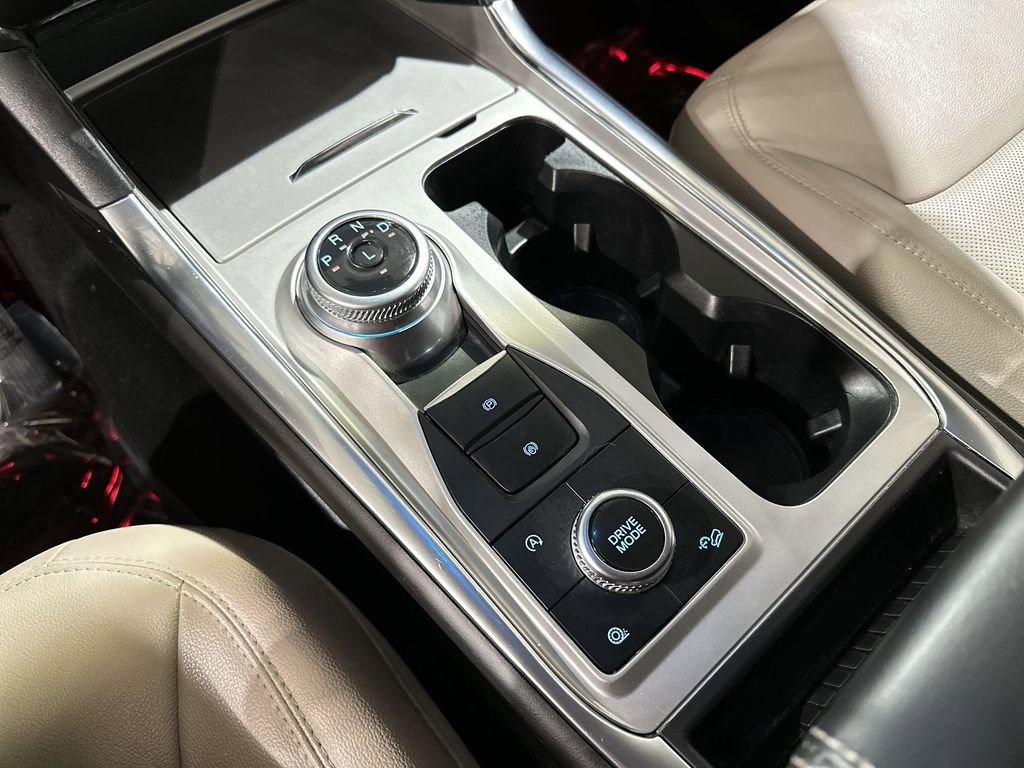Used 2024 Ford Explorer Limited image 21