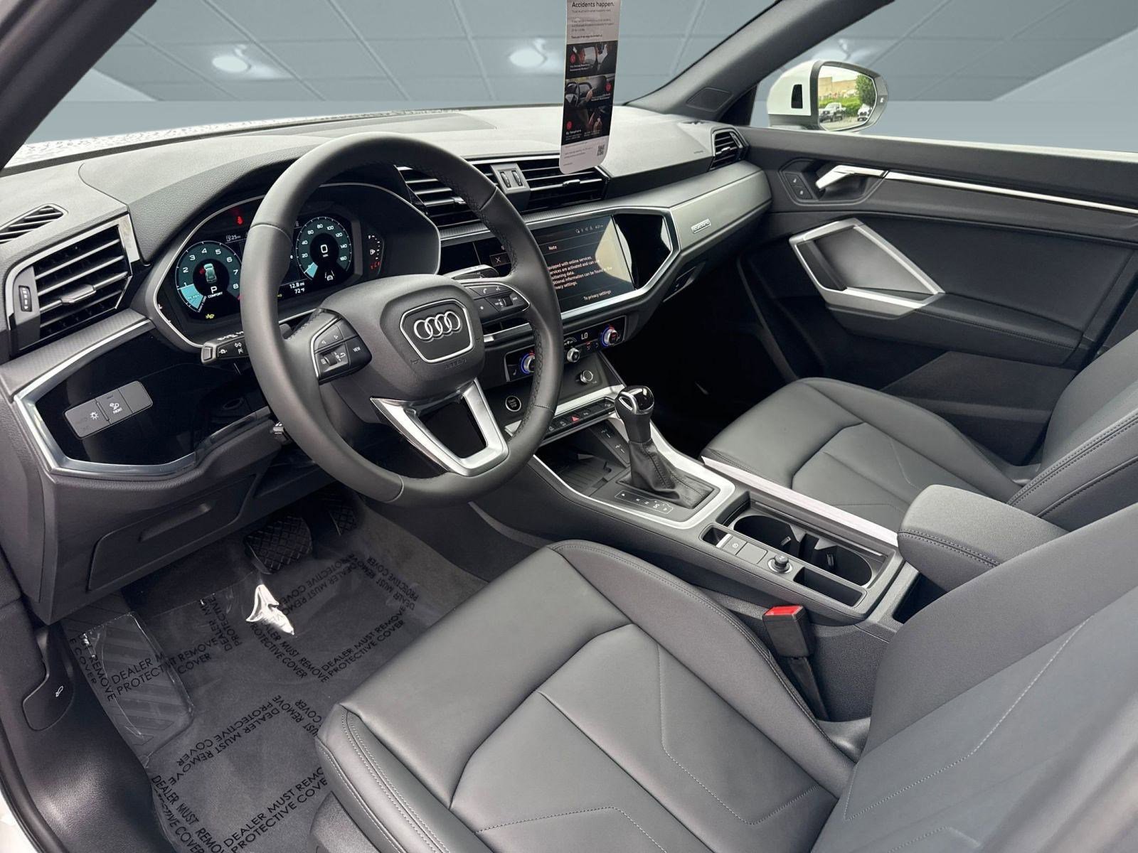 New 2025 Audi Q3 2.0T Premium image 4