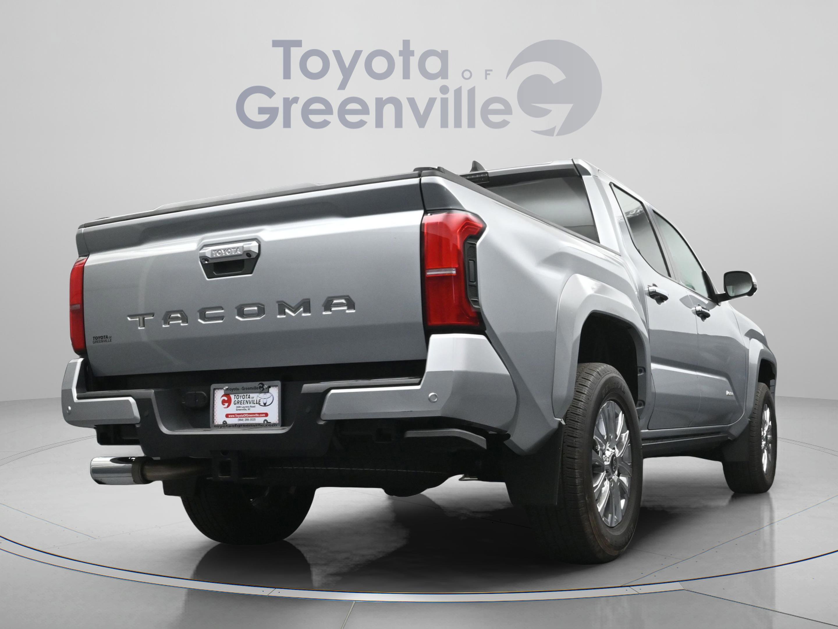Used 2025 Toyota Tacoma Limited AWD/4WD image 14