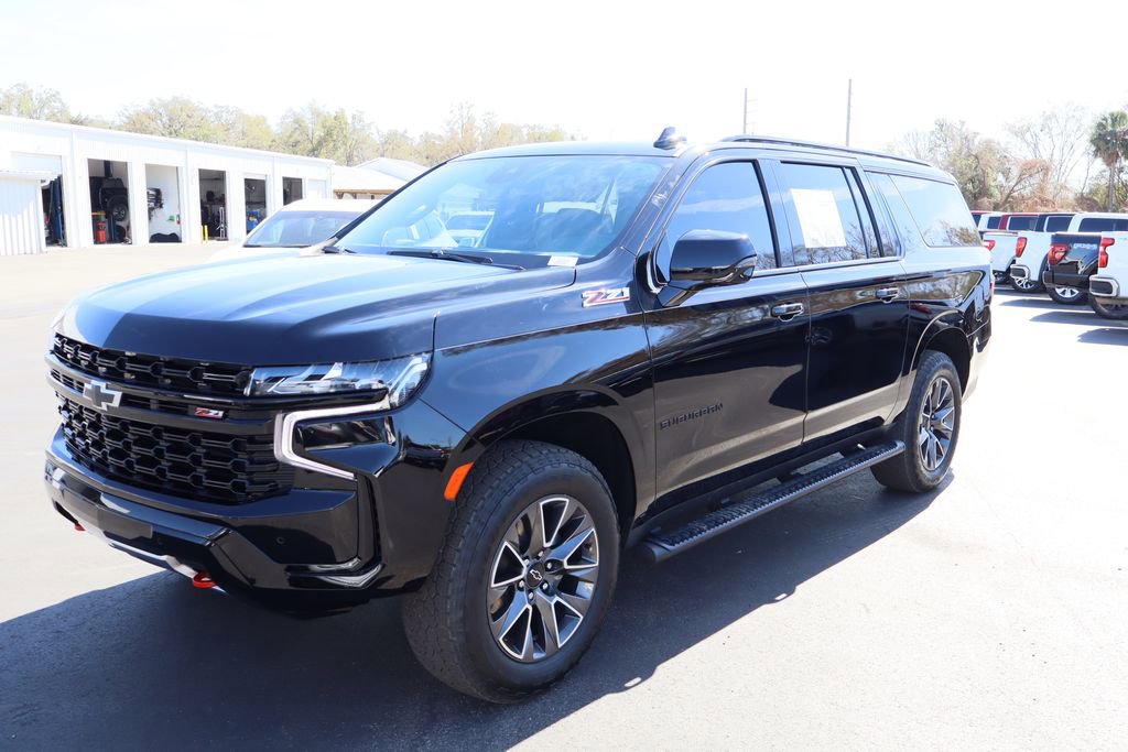 Used 2023 Chevrolet Suburban Z71 w/ Luxury Package image 4