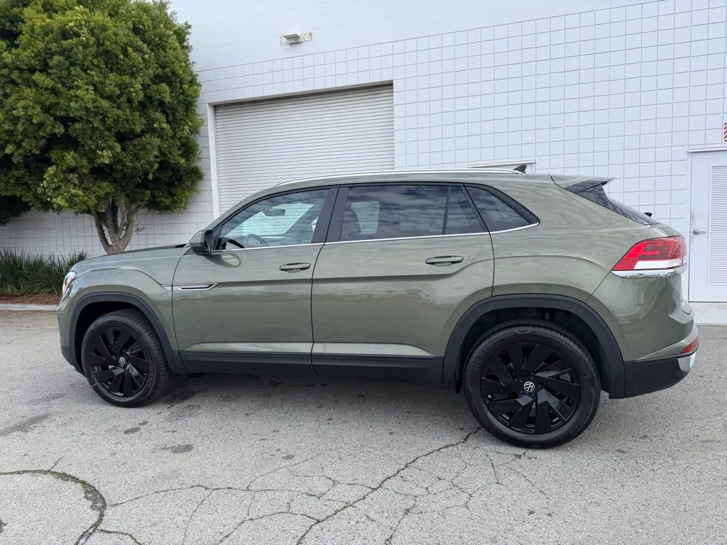 New 2026 Volkswagen Atlas Cross Sport SE image 3