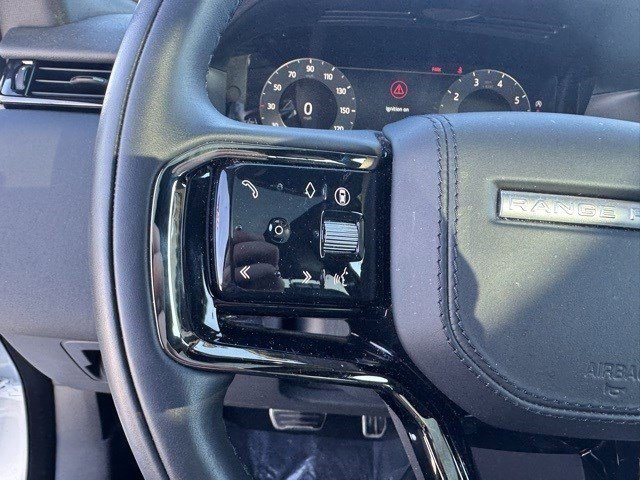 Used 2025 Land Rover Range Rover Velar Dynamic SE image 14
