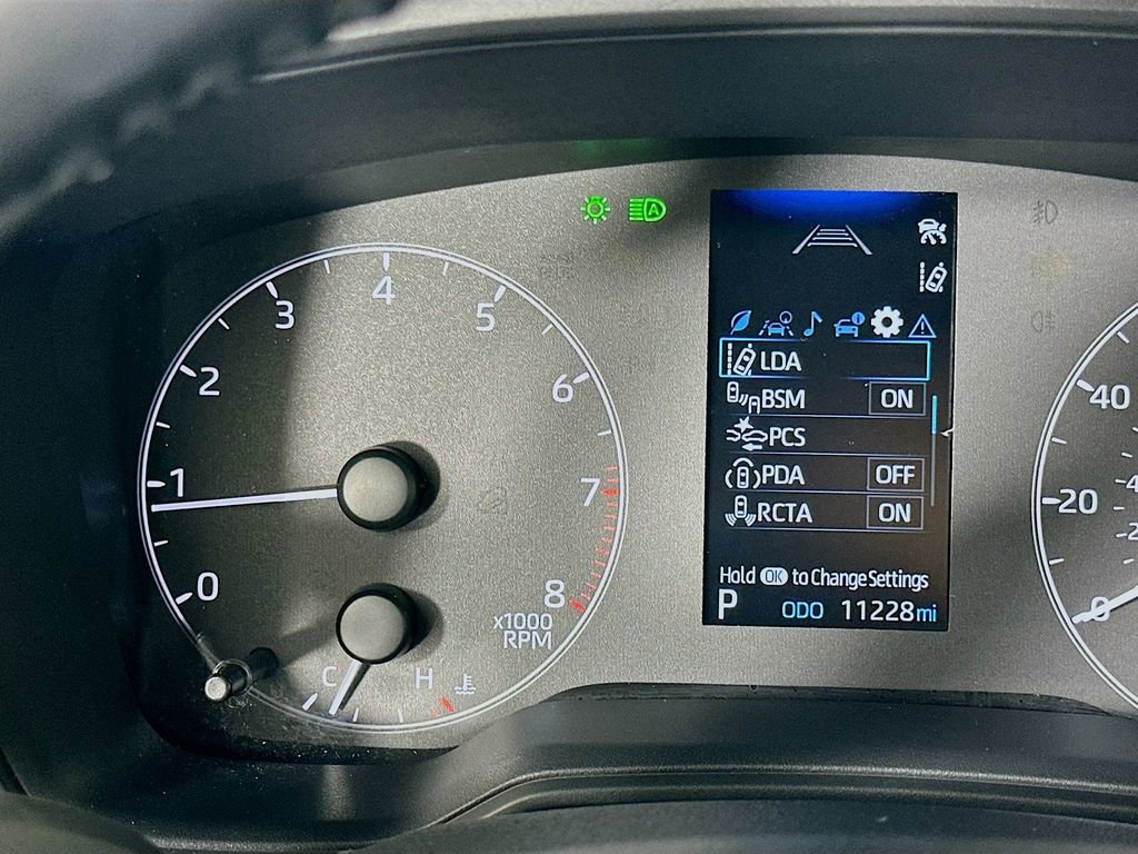 Certified 2024 Toyota Corolla Cross LE image 12