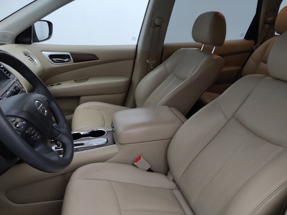 Used 2018 Nissan Pathfinder Platinum image 17