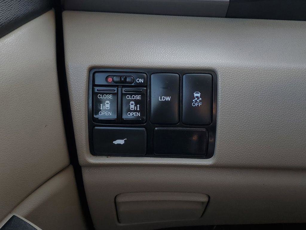 Used 2015 Honda Odyssey EX-L image 14