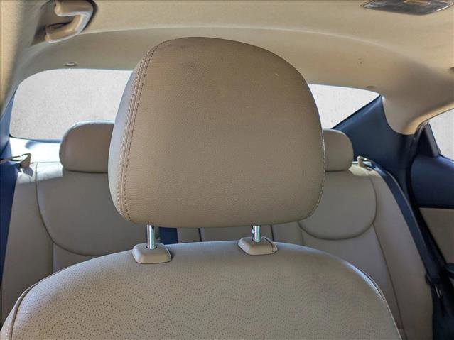 Used 2013 Hyundai Elantra Limited w/ Technology Pkg image 14